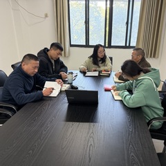 资产经营有限公司党支部集体学习